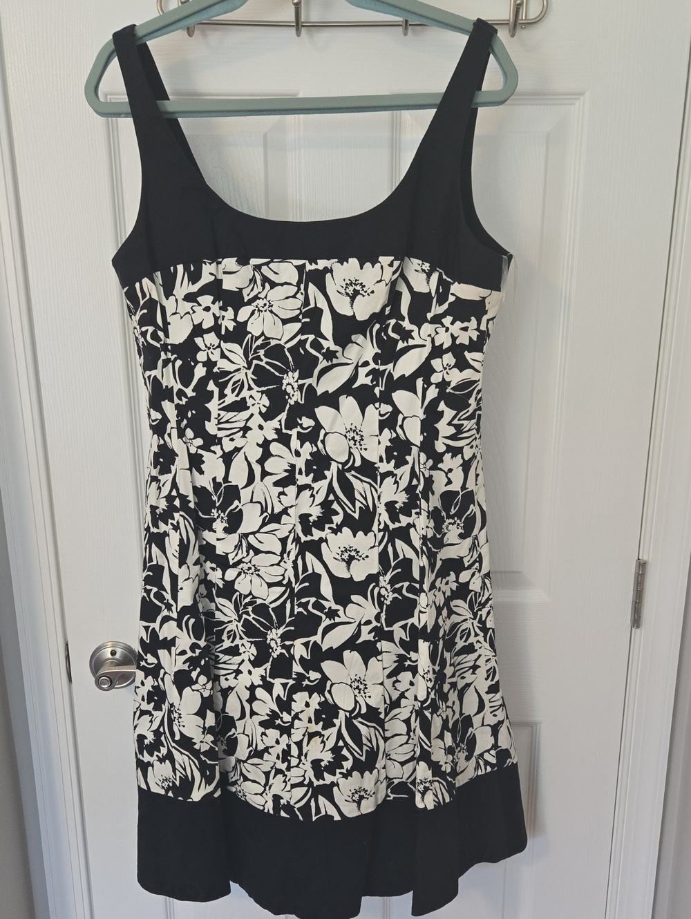 Chaps Black and White Floral Midi Dress